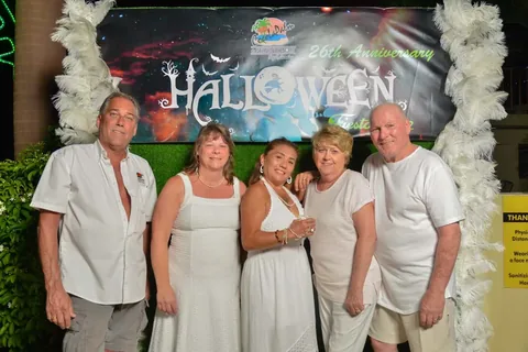 CocoLaPalm Halloween 2022 — All White Party, photo 3