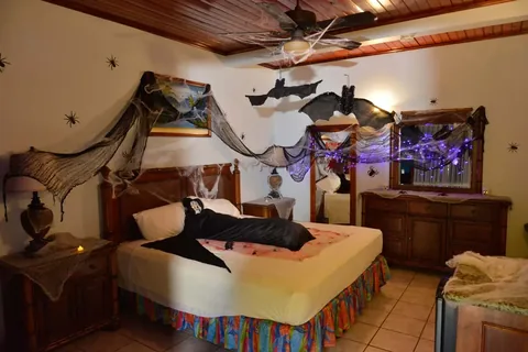 CocoLaPalm Halloween 2022 — Property Decor, photo 4